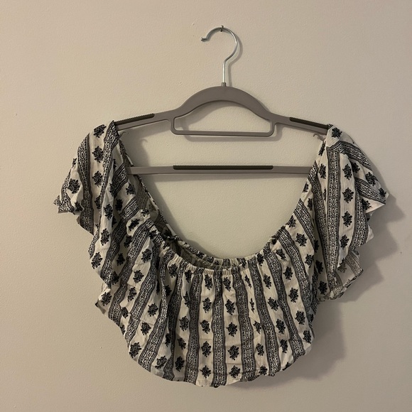 Matching Crop Top and Pants Set - Picture 4 of 5